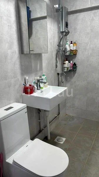 Common Room (HDB) for Rent in  173 Hougang Avenue 1 - Image 4