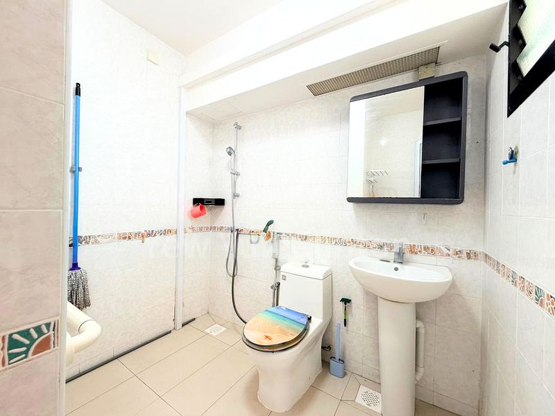 4 Room (4A) HDB for Rent in  482 Admiralty Link - Image 4