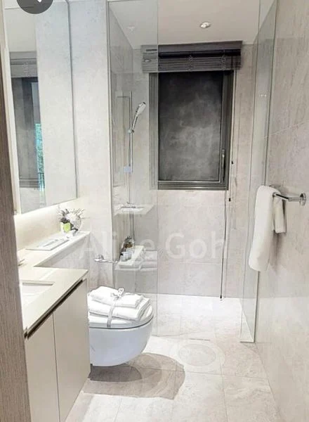 5 Bed Executive Condo for Sale in Altura - Image 4
