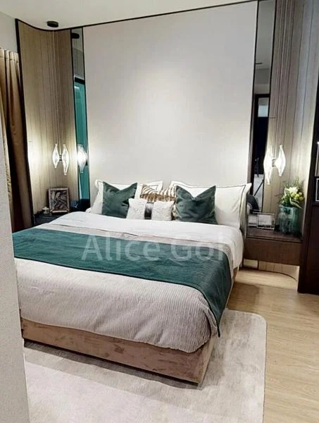 5 Bed Executive Condo for Sale in Altura - Image 3