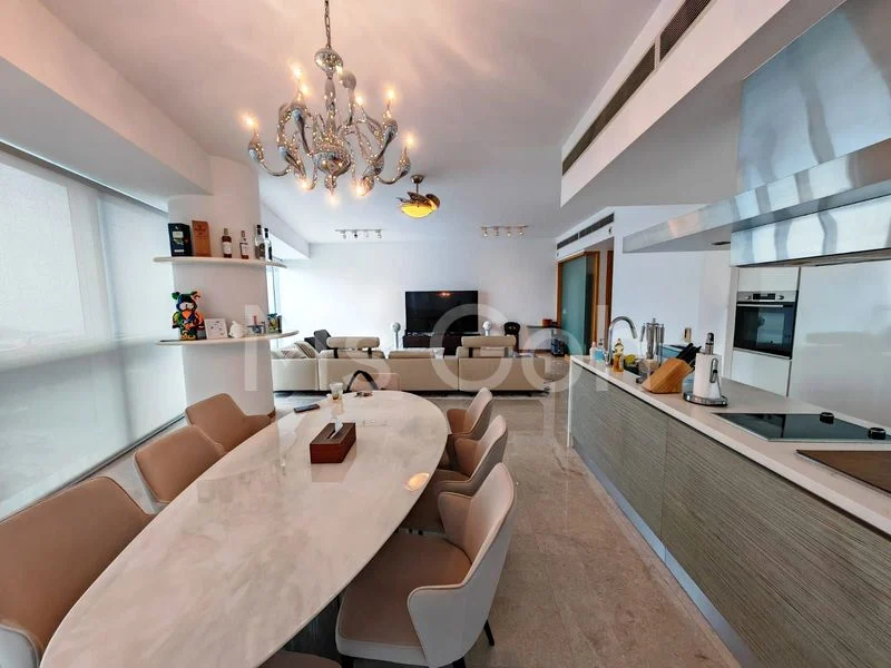 4+1 Bed Condo for Sale in  Marina Bay Residences - Image 1