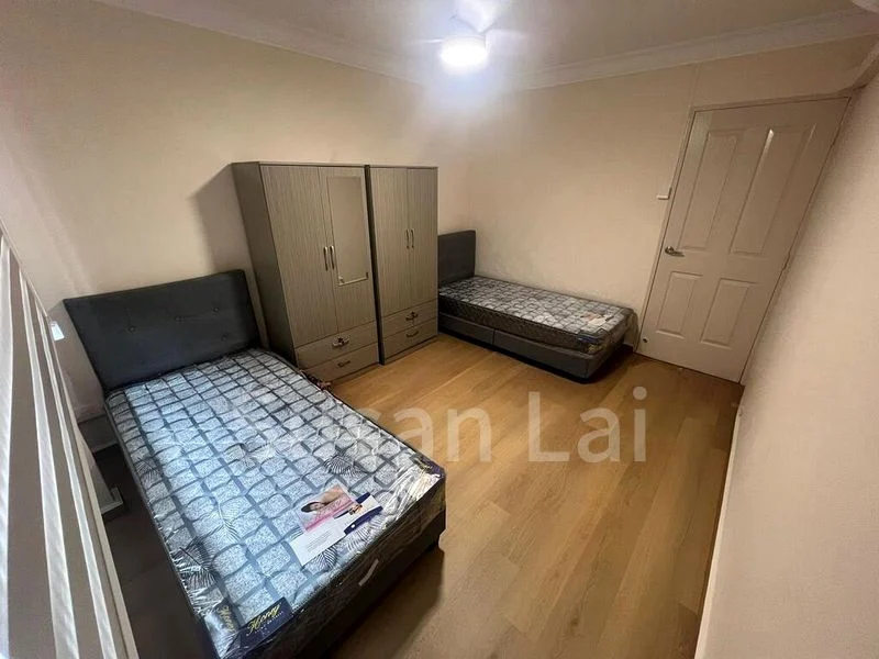 Common Room (HDB) for Rent in  606 Hougang Avenue 4 - Image 1