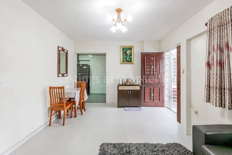 4 Room (4A) HDB for Sale in 306C Anchorvale Link - Image 4