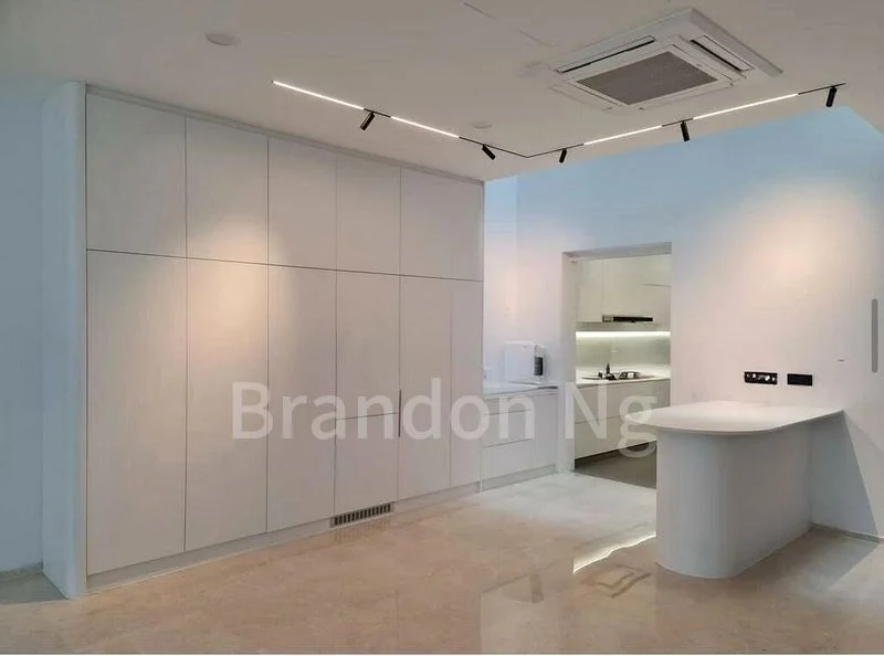 4 Bed Terraced House (Landed) for Sale in Sennett Estate - Image 9