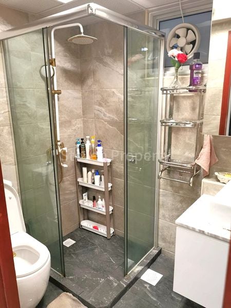 Common Room (HDB) for Rent in  121D Canberra Street - Image 4