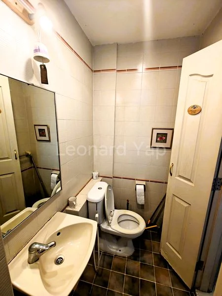 2 Bed Condo for Sale in  Far Horizon Garden - Image 8