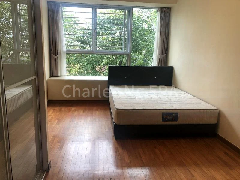 3 Bed Condo for Rent in  The Calrose - Image 11