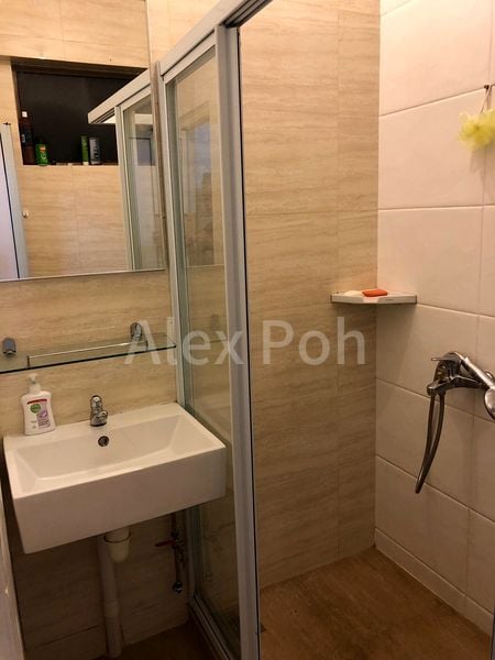 Master Room (Condo) for Rent in Bencoolen House - Image 3
