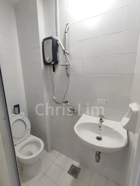 Common Room (Condo) for Rent in  Changi Green - Image 4
