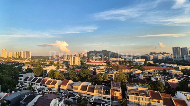 3 Bed Condo for Sale in  Hazel Park Condominium - Image 1