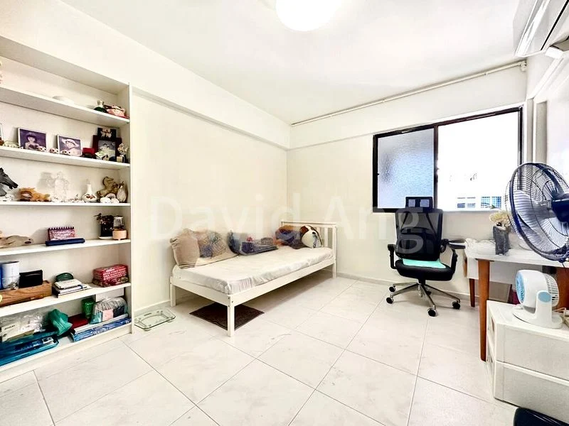 4 Room (4NG) HDB for Sale in  124 Yishun Street 11 - Image 7