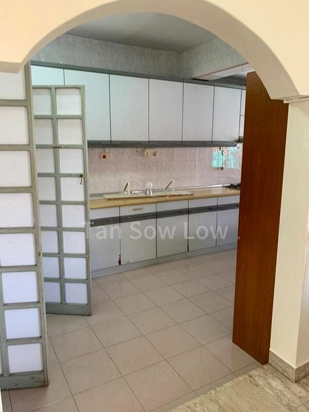 3 Bed Corner Terrace (Landed) for Rent in  Golden Hill Estate - Image 3