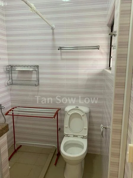 3 Bed Corner Terrace (Landed) for Rent in  Golden Hill Estate - Image 4