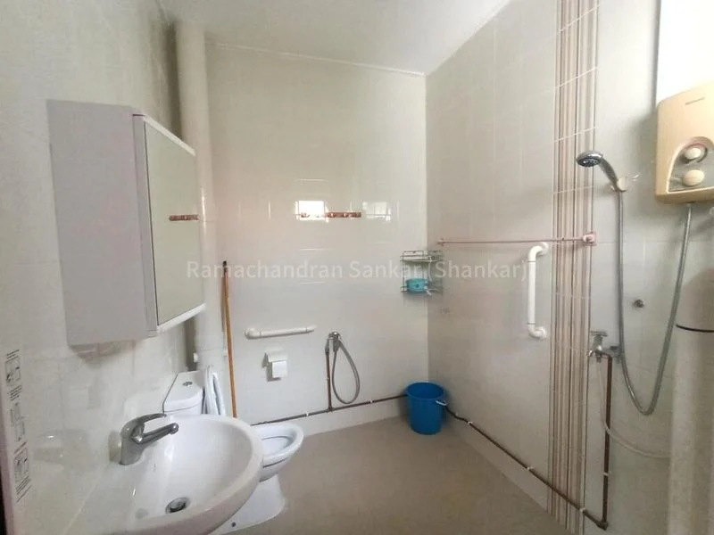 Room (HDB) for Rent in  357 Bukit Batok Street 31 - Image 5