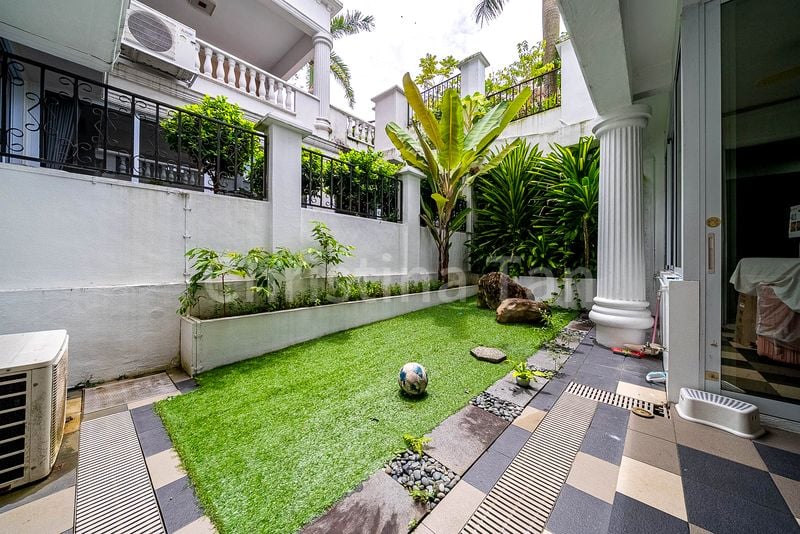 4 Bed Terraced House (Landed) for Sale in  La Suisse - Image 11