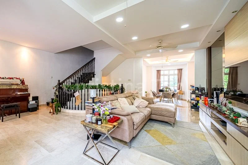 4 Bed Terraced House (Landed) for Sale in  La Suisse - Image 2