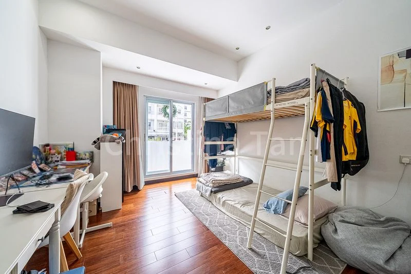 4 Bed Terraced House (Landed) for Sale in  La Suisse - Image 14