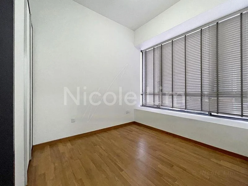 4 Bed Condo for Rent in  The Trizon - Image 7