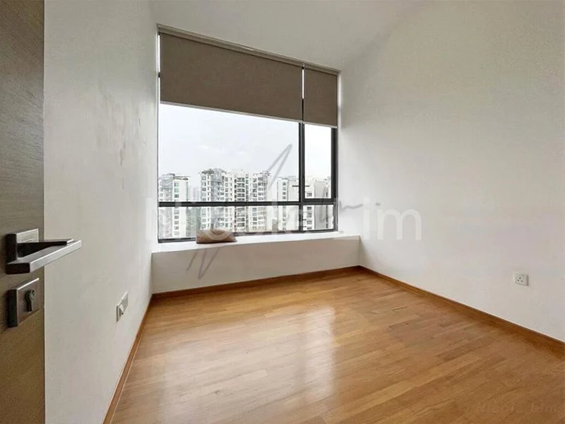 4 Bed Condo for Rent in  The Trizon - Image 5