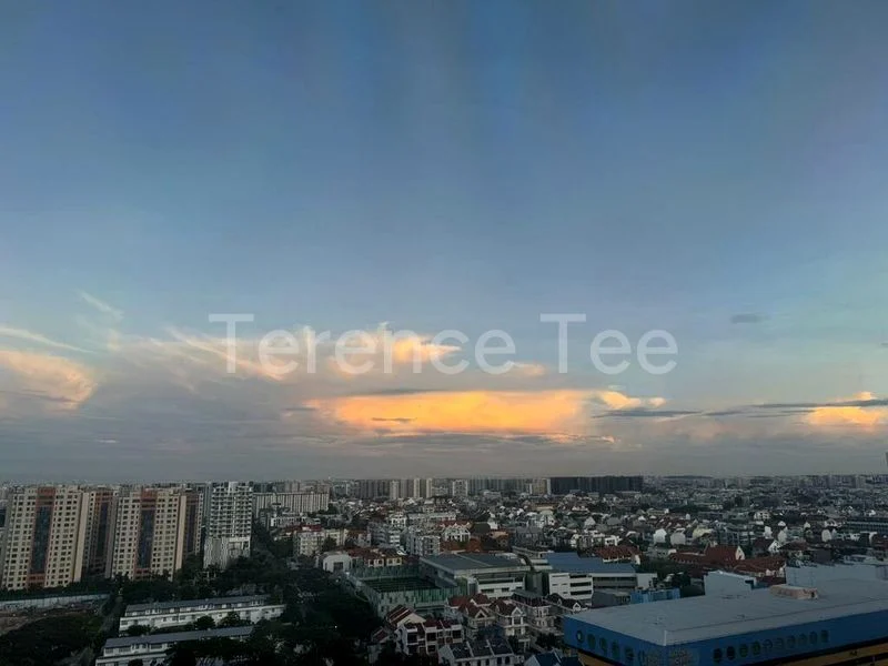 3 Bed Condo for Sale in  The Esta - Image 12