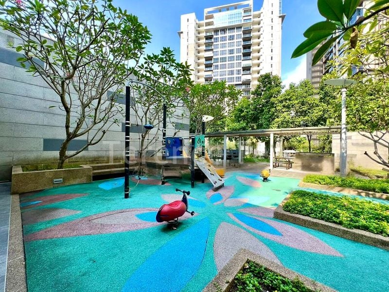 3 Bed Condo for Sale in  The Esta - Image 8