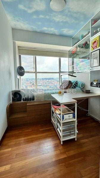 3 Bed Condo for Sale in  The Esta - Image 7