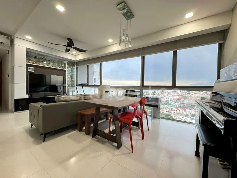 3 Bed Condo for Sale in  The Esta - Image 18