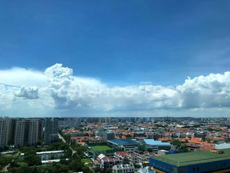 3 Bed Condo for Sale in  The Esta - Image 11