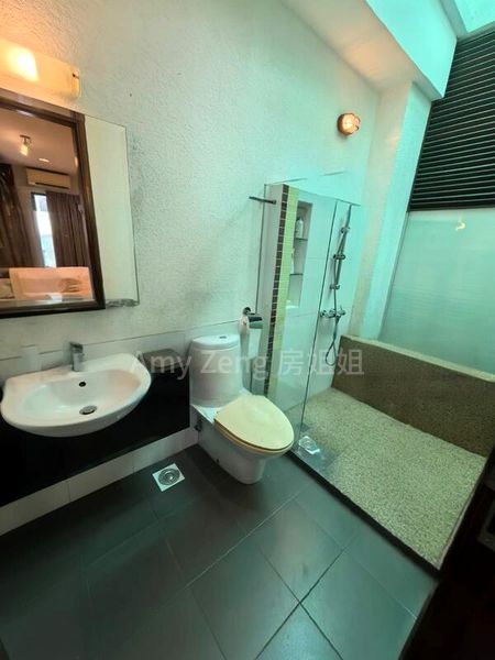 5 Bed Corner Terrace (Landed) for Sale in  Country Park Condominium - Image 11