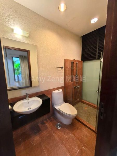 5 Bed Corner Terrace (Landed) for Sale in  Country Park Condominium - Image 5