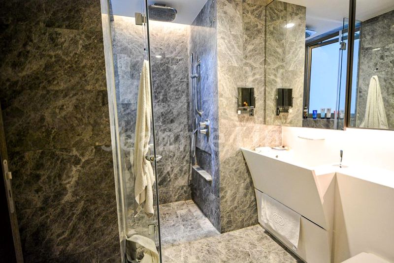 1 Bed Condo for Rent in  Cairnhill Nine - Image 5