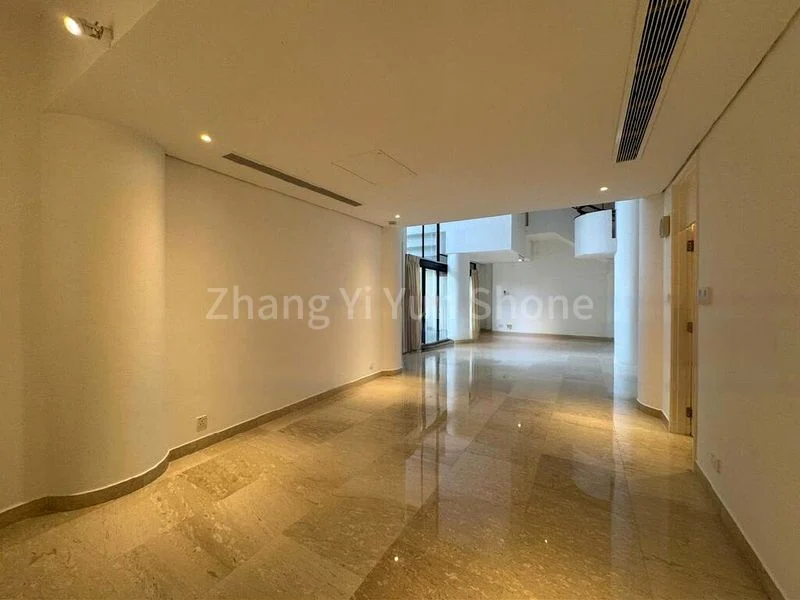 3 Bed Condo for Rent in  The Colonnade - Image 1