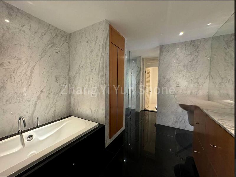 3 Bed Condo for Rent in  The Colonnade - Image 10