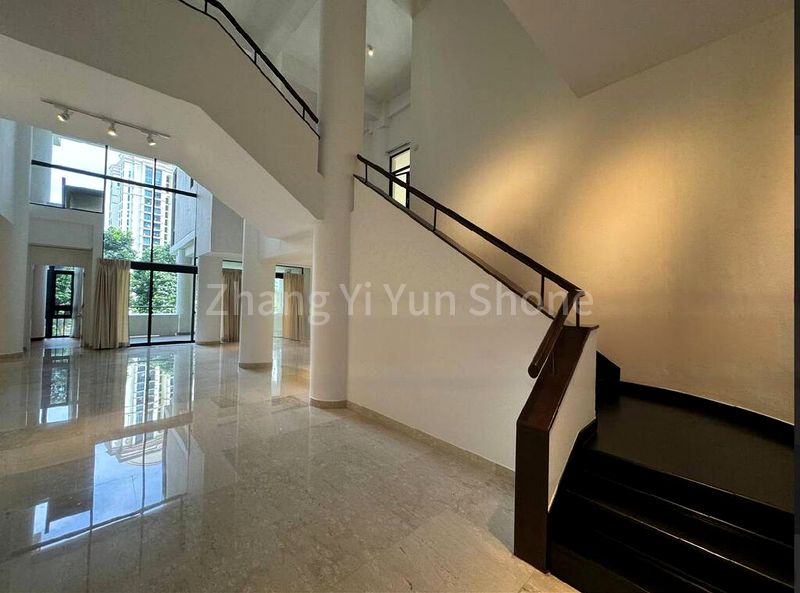 3 Bed Condo for Rent in  The Colonnade - Image 6