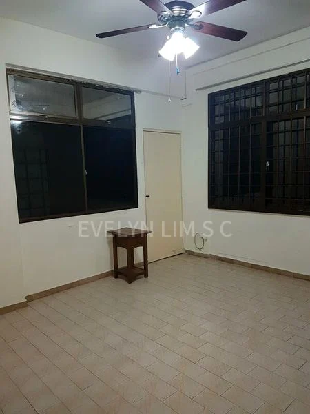 2 Bed Apartment (Condo) for Rent in Peng's Court - Image 7