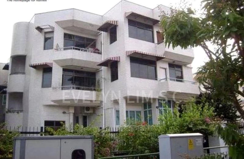2 Bed Apartment (Condo) for Rent in Peng's Court - Image 5