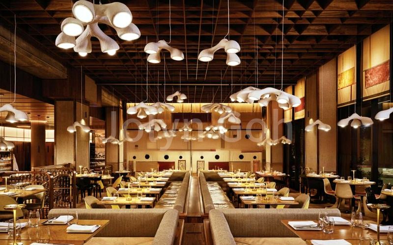 Other Retail for Rent: Chinatown single-floor plate commercial space - Image 8