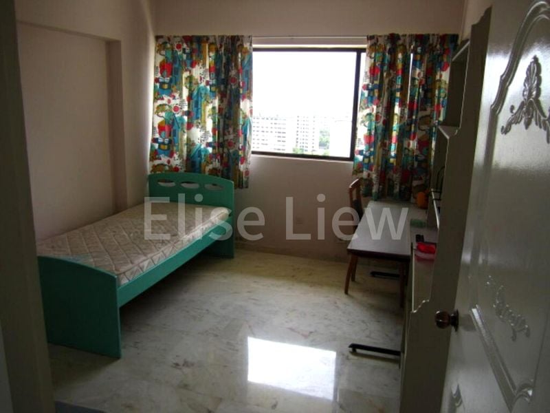5 Room (5STD) HDB for Rent in  128 Geylang East Avenue 1 - Image 3