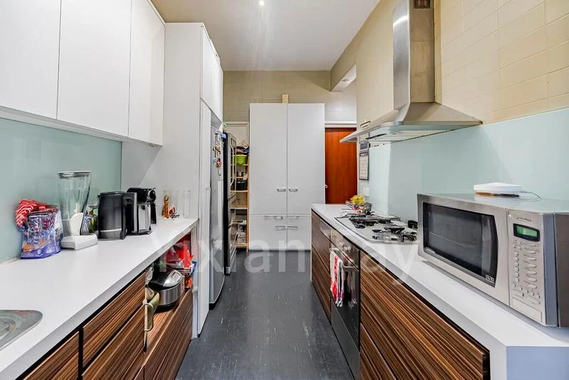 3 Bed Apartment (Condo) for Rent in  Oxley Garden - Image 1