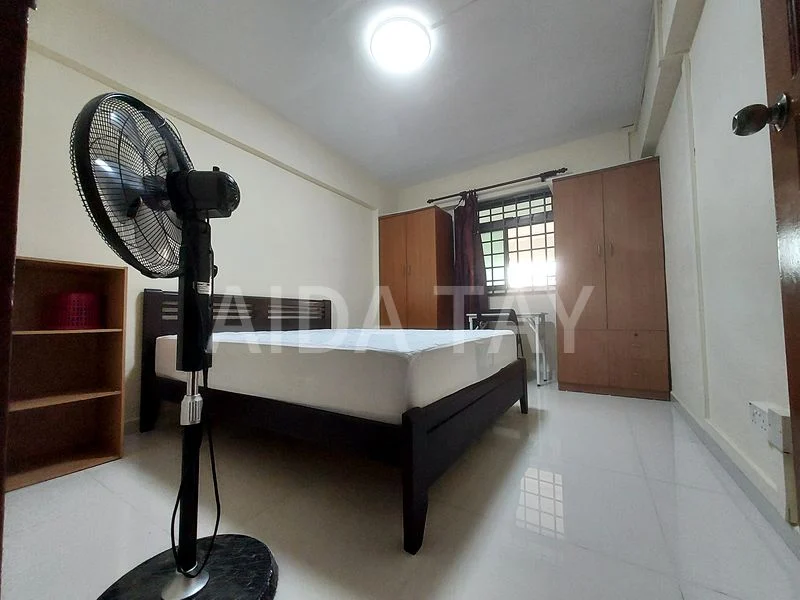 Common Room (HDB) for Rent in  110 Jurong East Street 13 - Image 1