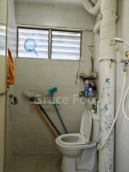 Common Room (HDB) for Rent in 401 Hougang Avenue 10 - Image 6