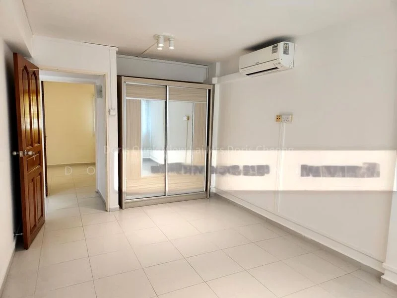 3 Room (3I) HDB for Rent in  67 Marine Drive - Image 3