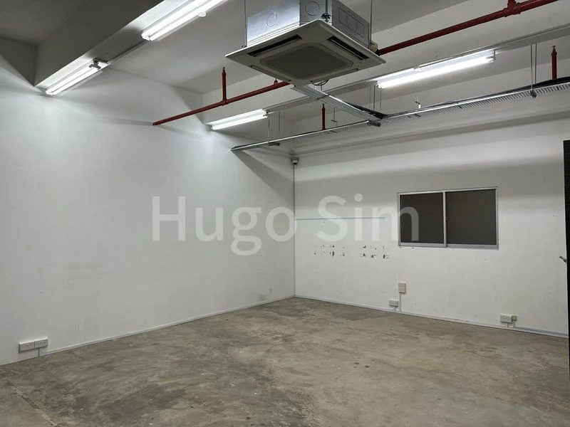 Light Industrial (B1) for Rent in B Central - Image 2