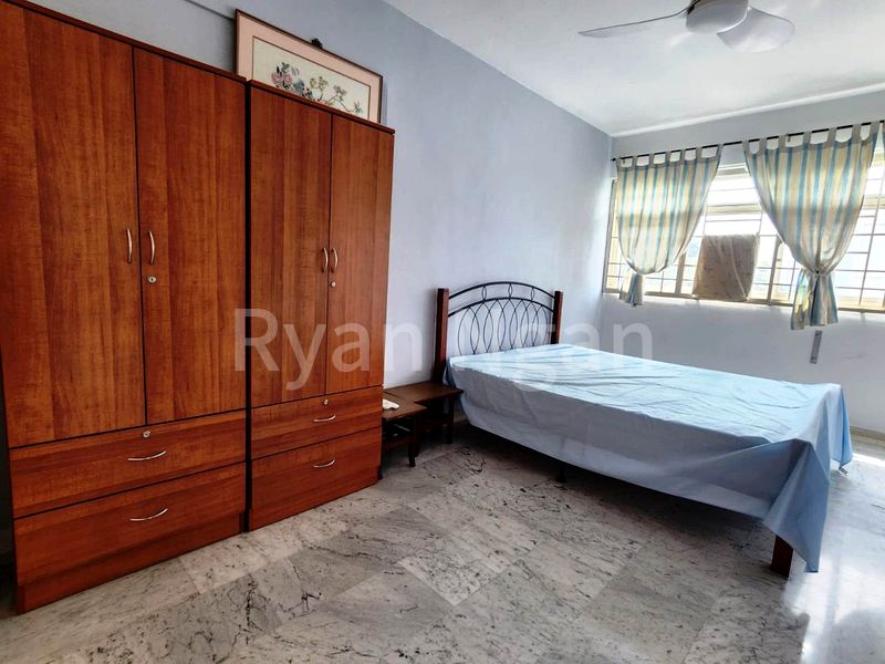 5 Room (5I) HDB for Rent in  116 Bukit Merah Central - Image 6