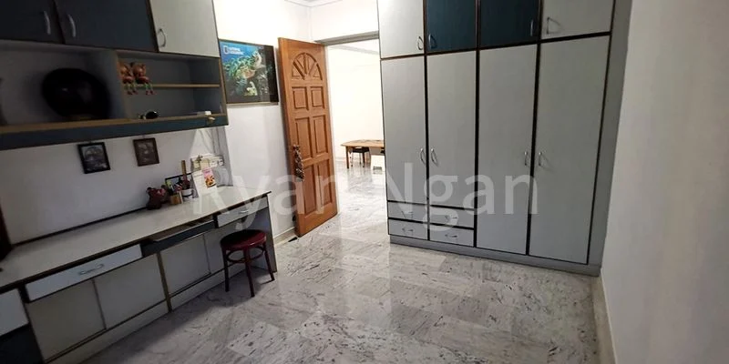 5 Room (5I) HDB for Rent in  116 Bukit Merah Central - Image 4