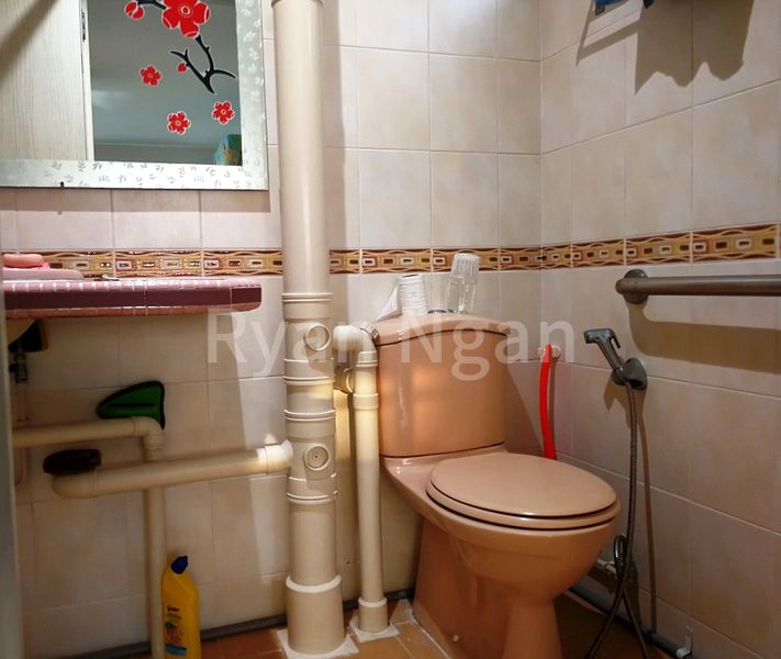 5 Room (5I) HDB for Rent in  116 Bukit Merah Central - Image 12