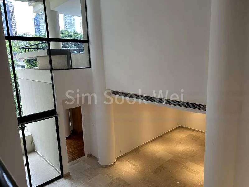 3 Bed Condo for Rent in  The Colonnade - Image 4