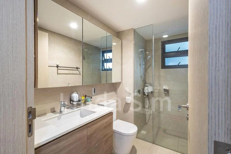 3 Bed Condo for Sale in  Treasure at Tampines - Image 6