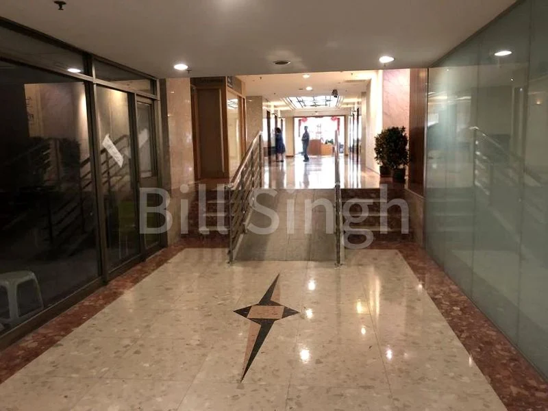 Office for Sale in High Street Centre - Image 4