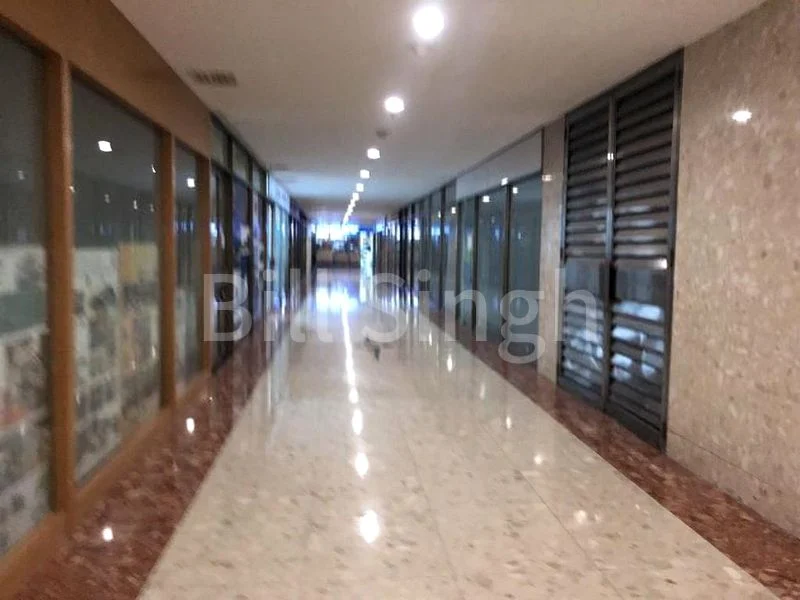 Office for Sale in High Street Centre - Image 6